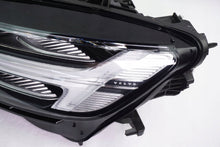 Load image into Gallery viewer, Frontscheinwerfer Volvo V60 II Links Scheinwerfer Headlight SCH7432452685ak