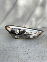 Laden Sie das Bild in den Galerie-Viewer, Frontscheinwerfer Hyundai Tucson Tl 92102D7000 Rechts Scheinwerfer Headlight SCH2835311318lp