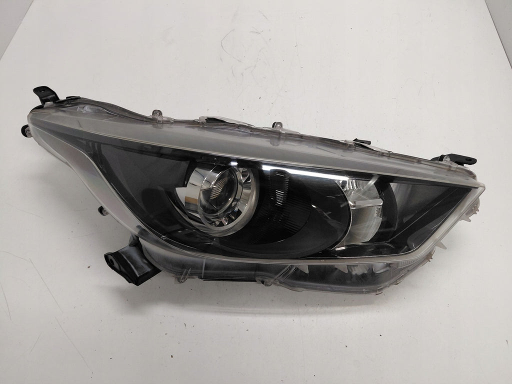 Frontscheinwerfer Toyota Yaris Rechts Scheinwerfer Headlight SCH9558588286ao