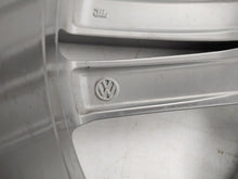 Load image into Gallery viewer, 1x Alufelge 18 Zoll 7.0" 5x112 43ET Glanz Silber 5NA601025H VW Tiguan Rim Wheel FEL1088050505xk