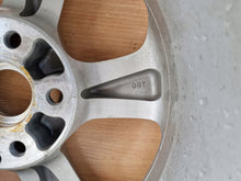 Load image into Gallery viewer, 1x Alufelge 15 Zoll 6.0" 5x114.3 50ET Silber Hyundai Ix20 Venga Rim Wheel FEL6771631371cx