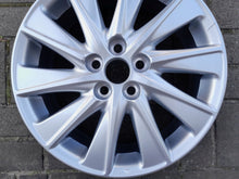 Load image into Gallery viewer, 1x Alufelge 16 Zoll 5.0" 5x100 40ET Glanz Toyota Yaris Rim Wheel FEL1080810903eo