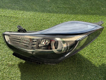 Laden Sie das Bild in den Galerie-Viewer, Frontscheinwerfer Hyundai Ix20 Links Scheinwerfer Headlight SCH2416323985su