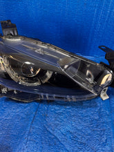 Laden Sie das Bild in den Galerie-Viewer, Frontscheinwerfer Mazda 6 Gj Rechts Scheinwerfer Headlight SCH5522044619ql