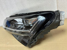 Laden Sie das Bild in den Galerie-Viewer, Frontscheinwerfer Skoda Superb III 3V1941015D 3V1941016D Full LED Ein Satz SCH3212281722ks
