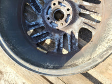 Laden Sie das Bild in den Galerie-Viewer, 1x Alufelge 17 Zoll 6.5&quot; 4x100 40ET 403005727R Renault Rim Wheel