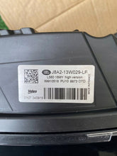 Laden Sie das Bild in den Galerie-Viewer, Frontscheinwerfer Land Rover Range Velar J8A2-13W030-LF Vorderseite Headlight SCH9621924101ps