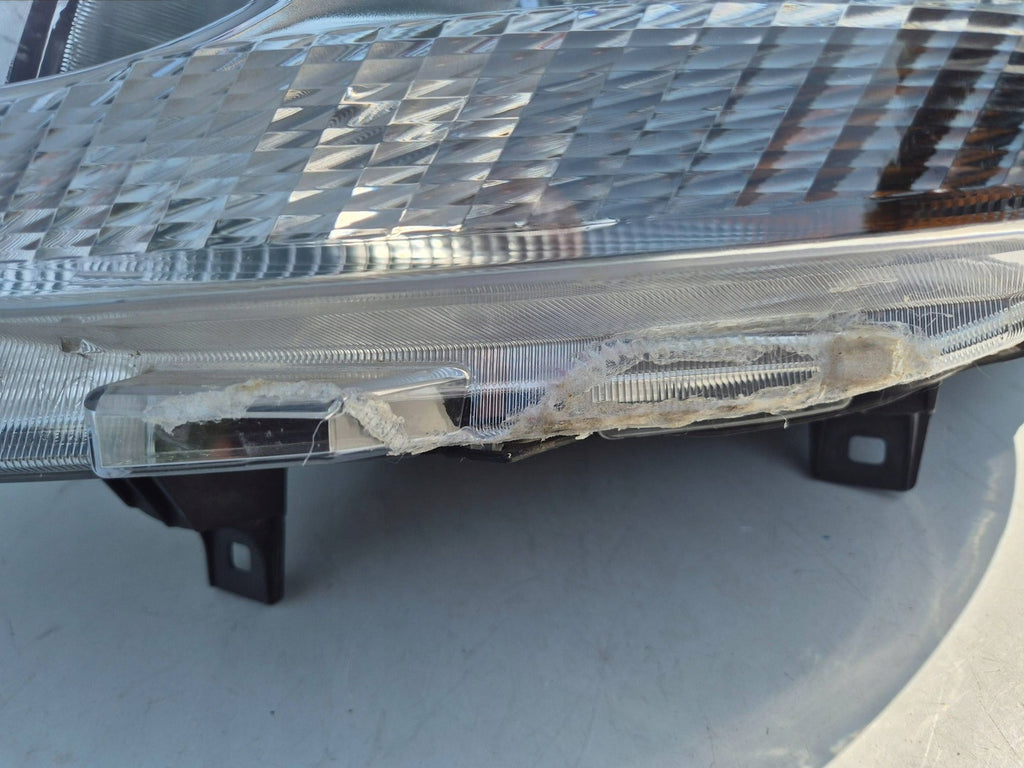 Frontscheinwerfer Mercedes-Benz Sprinter A9109060000 Links Headlight SCH3077304700do