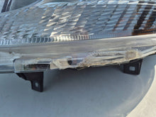 Laden Sie das Bild in den Galerie-Viewer, Frontscheinwerfer Mercedes-Benz Sprinter A9109060000 Links Headlight SCH3077304700do