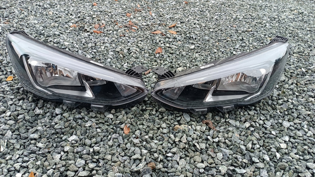 Frontscheinwerfer Ford Focus LED Ein Stück (Rechts oder Links) Headlight