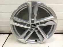 Laden Sie das Bild in den Galerie-Viewer, 1x Alufelge 17 Zoll 7.5" 5x100 46ET Glanz Silber 82A601025K Audi A1 Rim Wheel FEL7906119496ja