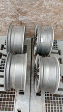 Laden Sie das Bild in den Galerie-Viewer, 4x Alufelge 16 Zoll 7.0" 5x108 8063854 Rim Wheel FEL2623498667he