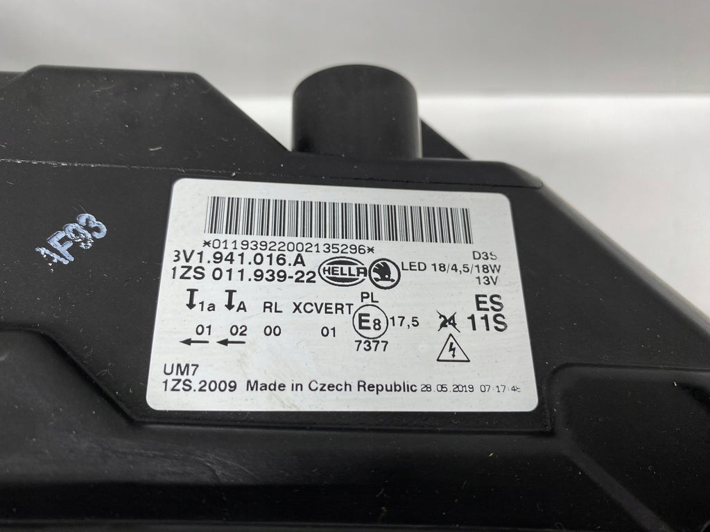 Frontscheinwerfer Skoda Superb III 3V1941016A Xenon Rechts Headlight