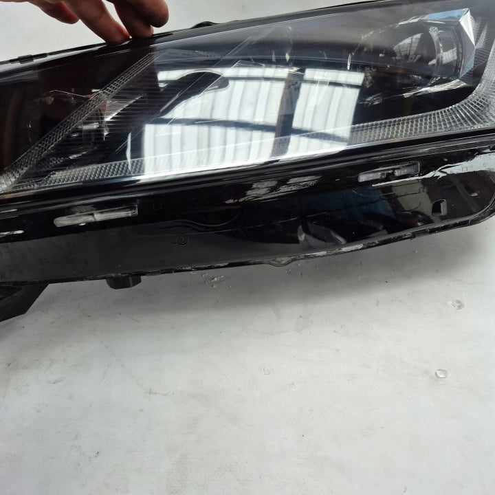 Frontscheinwerfer Skoda Octavia IV 5E4941015B Links Scheinwerfer Headlight SCH5446002666rm