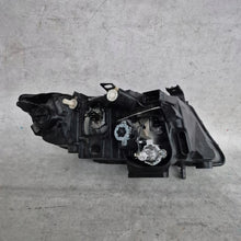 Load image into Gallery viewer, Frontscheinwerfer BMW 3 E91 E90 7202573 Links Scheinwerfer Headlight SCH4995837105ut