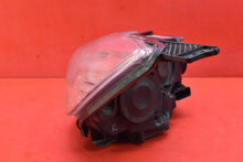 Laden Sie das Bild in den Galerie-Viewer, Frontscheinwerfer Ford Focus -1046677-BM51-13D155-JA Links Headlight SCH8800037935dc