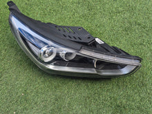 Laden Sie das Bild in den Galerie-Viewer, Frontscheinwerfer Hyundai I30 III 92102G4100 Xenon Rechts Scheinwerfer Headlight SCH4986556389cq