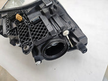 Load image into Gallery viewer, Frontscheinwerfer Skoda Superb III 3V1941015B Xenon Rechts oder Links