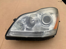 Laden Sie das Bild in den Galerie-Viewer, Frontscheinwerfer Mercedes-Benz X164 Links Scheinwerfer Headlight SCH4731585065ee