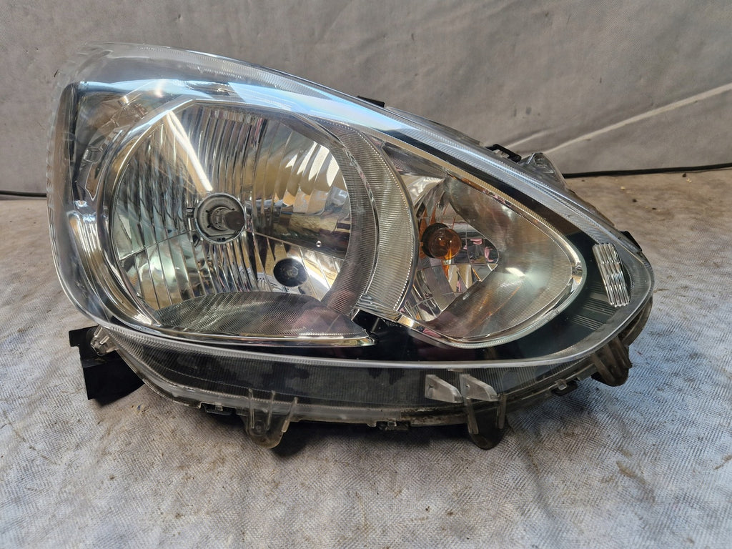 Frontscheinwerfer Mitsubishi 8301C194 Rechts Scheinwerfer Headlight SCH1795296197as