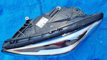 Laden Sie das Bild in den Galerie-Viewer, Frontscheinwerfer Mercedes-Benz W247 A2479067500 Links Scheinwerfer Headlight SCH7556726307lu