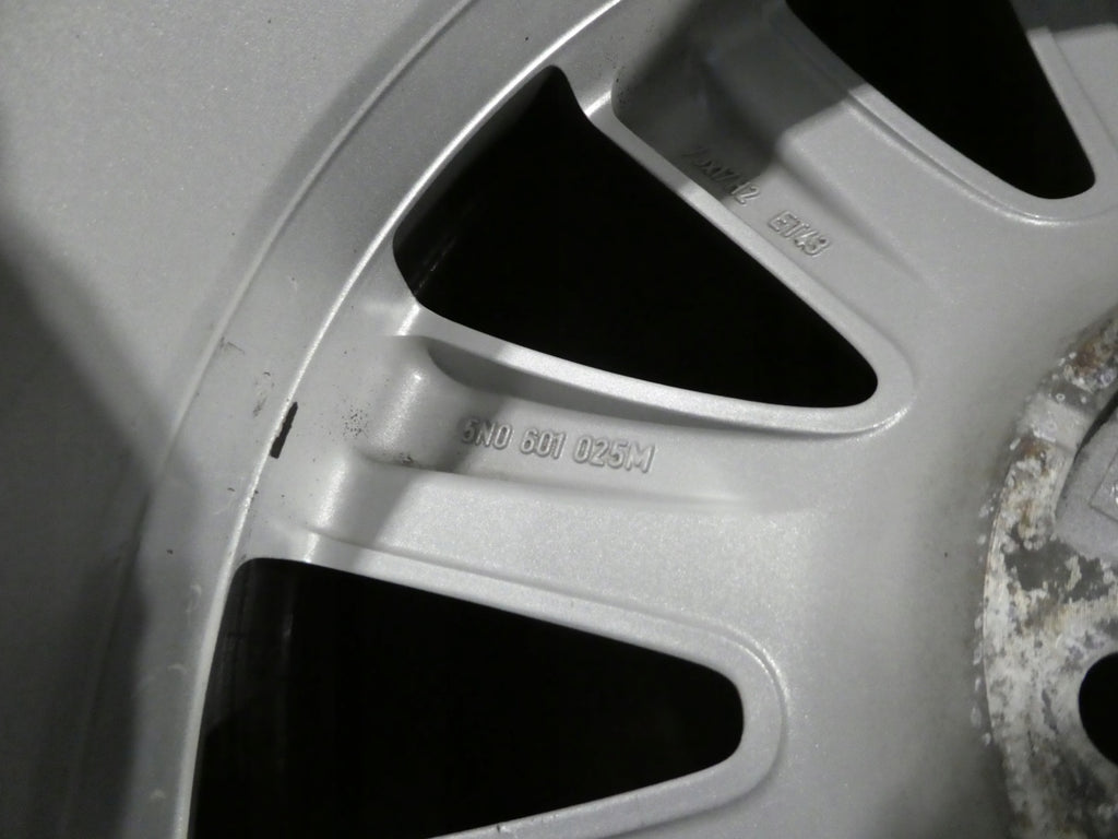 4x Alufelge 17 Zoll 7.0" 5x112 43ET Matt Silber 5N0601025M VW Tiguan Rim Wheel FEL3789077493lm