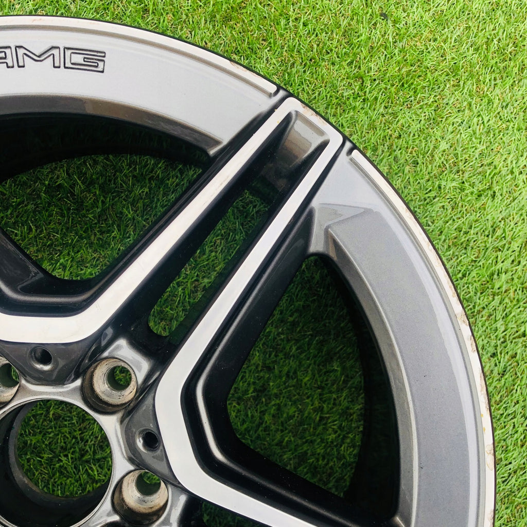 1x Alufelge 18 Zoll 8.0" 5x112 43ET A2134016300 Mercedes-Benz W213 Rim Wheel