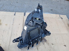Laden Sie das Bild in den Galerie-Viewer, Frontscheinwerfer Toyota Prius Rechts Scheinwerfer Headlight SCH8249277925xu