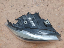Laden Sie das Bild in den Galerie-Viewer, Frontscheinwerfer BMW E91 E90 72025849 Rechts Scheinwerfer Headlight SCH9686972625su