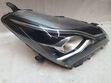 Load image into Gallery viewer, Frontscheinwerfer Toyota Yaris LED Rechts Scheinwerfer Headlight