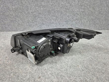 Laden Sie das Bild in den Galerie-Viewer, Frontscheinwerfer Land Rover Range Evoque GJ3M-13W029-BA Xenon Rechts Headlight SCH9647552826je