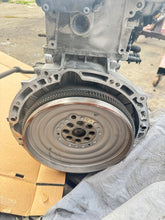 Load image into Gallery viewer, Motor Mercedes-Benz W176 W246 270920 2.0 97TKm Benzin Engine Unkomplett
