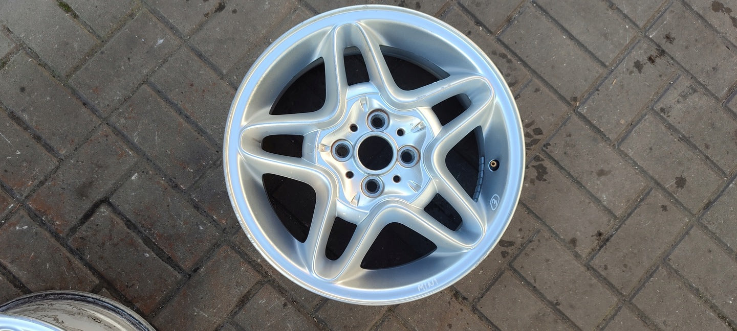 1x Alufelge 16 Zoll 6.5