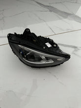 Laden Sie das Bild in den Galerie-Viewer, Frontscheinwerfer Mercedes-Benz W206 A2069064803 LED Rechts Headlight SCH4354913328jg