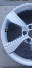 Laden Sie das Bild in den Galerie-Viewer, 1x Alufelge 17 Zoll 7.5" 5x112 38ET Glanz Silber 8W0601025EH Audi A4 Rim Wheel FEL9530588639yl