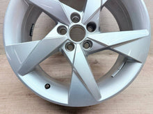 Load image into Gallery viewer, 1x Alufelge 17 Zoll 5x100 657601025C Skoda Scala Rim Wheel FEL7403780697lm