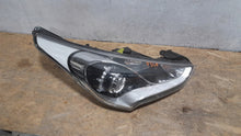 Laden Sie das Bild in den Galerie-Viewer, Frontscheinwerfer Hyundai Veloster Xenon Rechts Scheinwerfer Headlight SCH1875921073ix
