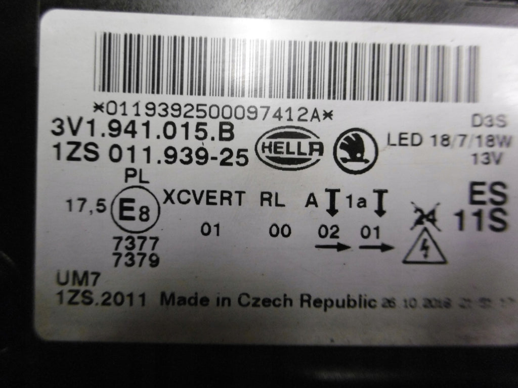 Frontscheinwerfer Skoda Superb III 3V1941015B Xenon Links Scheinwerfer Headlight