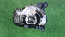 Laden Sie das Bild in den Galerie-Viewer, Frontscheinwerfer Land Rover Defender L8B2-13W030-FF FULL LED Links Headlight