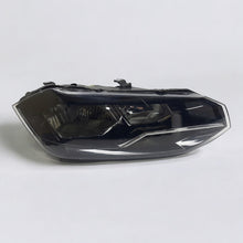 Laden Sie das Bild in den Galerie-Viewer, Frontscheinwerfer VW Polo 2G1941006 LED Rechts Scheinwerfer Headlight