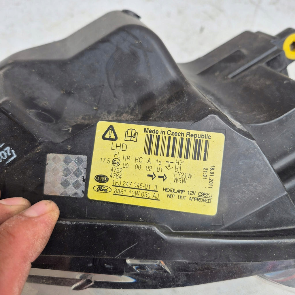 Frontscheinwerfer Ford Fiesta I 8A61-13W030-AJ Ein Stück (Rechts oder Links) SCH9759873910ob