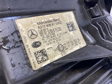 Laden Sie das Bild in den Galerie-Viewer, Frontscheinwerfer Mercedes-Benz W213 A2139069103 LED Rechts oder Links SCH6883245000jt