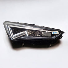Load image into Gallery viewer, Frontscheinwerfer Seat Tarraco 5FJ941008J Full LED Rechts Scheinwerfer Headlight