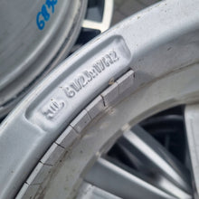 Laden Sie das Bild in den Galerie-Viewer, 1x Alufelge 17 Zoll 6.5" 5x100 39ET KBA53528 Rim Wheel FEL2749739639lp