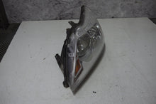 Load image into Gallery viewer, Frontscheinwerfer Ford Focus 8M51-13W030-AF Links Scheinwerfer Headlight