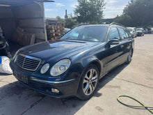 Laden Sie das Bild in den Galerie-Viewer, Frontscheinwerfer Mercedes-Benz S211 W211 MBES211LPP Xenon Rechts Headlight