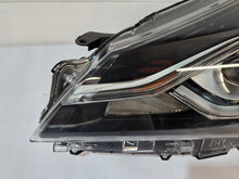 Laden Sie das Bild in den Galerie-Viewer, Frontscheinwerfer Toyota Yaris Links Scheinwerfer Headlight SCH4760667881tk
