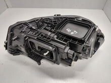 Laden Sie das Bild in den Galerie-Viewer, Frontscheinwerfer Mercedes-Benz W177 A1779064703 Links Scheinwerfer Headlight SCH8561197966qy