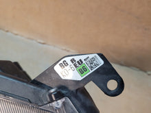 Load image into Gallery viewer, Frontscheinwerfer Toyota Yaris Rechts Scheinwerfer Headlight