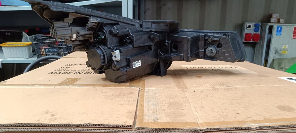 Frontscheinwerfer Hyundai Elantra VII 92101-AA Full LED Links Headlight